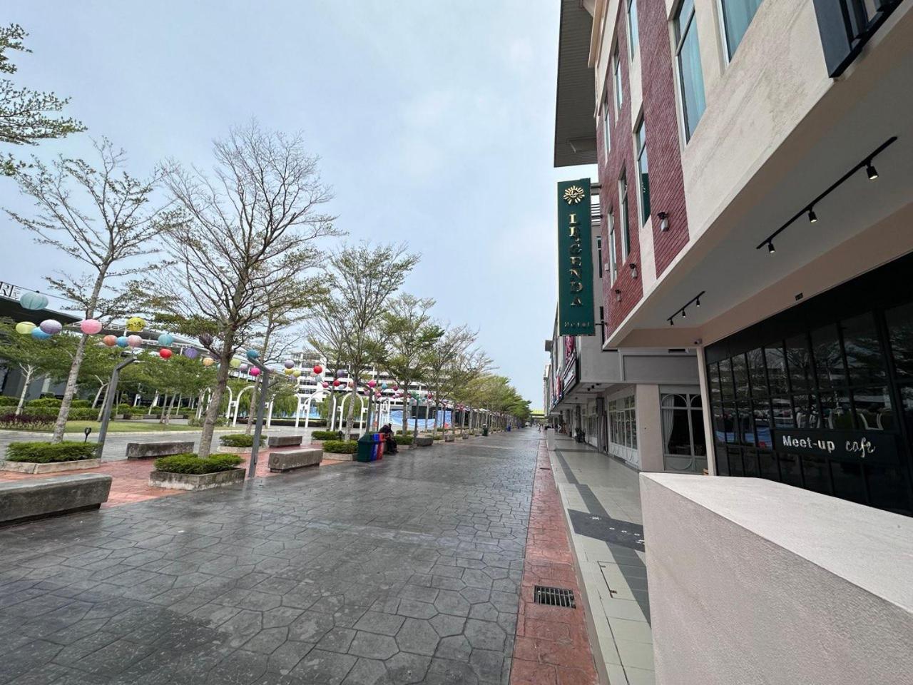 Le'Genda Hotel Kajang Exterior photo